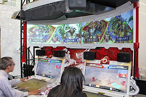 画像ギャラリー No.011のサムネイル画像 / セガ・インタラクティブの「SEGA PRIVATE SHOW 2016 SUMMER」に,装いも新たになったシリーズ最新作「三国志大戦」が出展。そのプレイレポートをお届け