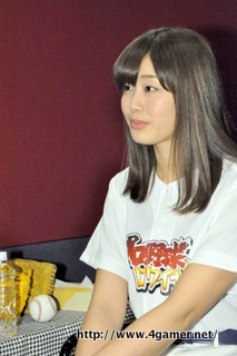 画像ギャラリー No.011のサムネイル画像 / “神スイング”の稲村亜美さんが,DeNAのスマホアプリ「プロ野球ロワイヤル」にレポーター役で登場。収録現場でアフレコ初体験の感想や野球の話を聞いてきた