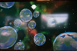 画像ギャラリー No.008のサムネイル画像 / クマが縦回転して街が分裂し,宇宙は原子の中にある。世界のすべてが分かりそうな気がするゲーム「Everything」のプレイレポート