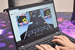 画像ギャラリー No.052のサムネイル画像 / 「スターリィパレット」のスマホ版がついにサービス開始! 星野紅葉役の鈴木裕斗さんのインタビューとプレイレポートで魅力を紹介