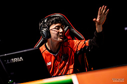 ꡼ No.043 | 2⹻eݡ긢ץåȥ꡼ 辡ݡȡ饹Ȥ˷ŪʥɥޤԤƤǯ襤