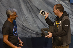 ꡼ No.006 | SIGGRAPHϡRadeon RX VegaפûǤEPYC20ܤ륵СʤɤϪ줿AMDCapsaicinץ٥ȥݡ