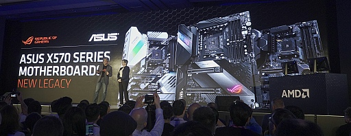 画像集 No.018のサムネイル画像 / 西川善司の3DGE：AMD基調講演レポート〜新Ryzenのトップモデルは12C24T対応で価格は500ドル，新GPUのNaviはリアルタイムレイトレーシング対応か