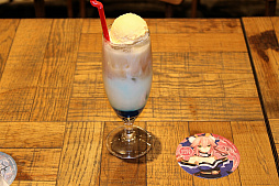 画像ギャラリー No.013のサムネイル画像 / TOWER RECORDS CAFEの「Fate/EXTELLA」コラボカフェレポート。サーヴァントをモチーフにしたコラボメニューを楽しんで,限定コースターをもらおう