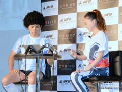 ���������꡼ No.020�Υ���ͥ������ / ����褷������Υ��å������㥰�˲�����ͧ�Ҥ����ܲ���ݥ��ꡣ�����С��ɤο���å�������ְ������ץ��BFB Champions�פΥץ쥹ȯɽ����ݡ���