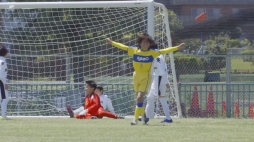 画像ギャラリー No.014のサムネイル画像 / ゲームでサッカーが上手くなる? 「ウイイレ 2017」を使ったトレーニング「ウイトレ」のTVCMが公開