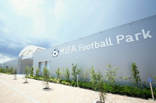 画像ギャラリー No.022のサムネイル画像 / ゲームでサッカーが上手くなる? 「ウイイレ 2017」を使ったトレーニング「ウイトレ」のTVCMが公開