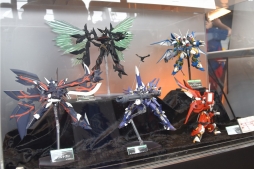 画像ギャラリー No.002のサムネイル画像 / スパロボ25周年記念イベント「鋼の超感謝祭2016」が開催。「スーパーロボット大戦V」の発表や,プレミアムライブで盛り上がったステージの模様をレポート