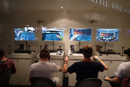 ꡼ No.001Υͥ / gamescomUbisoftVRStar Trek: Bridge Crewפgamescom 2016ǽΥץ쥤֥ŸϷȤͽ۰ʾδ٤˶ä