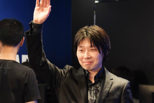 画像ギャラリー No.013のサムネイル画像 / 「鉄拳7」日本一を決める公式大会に向けた戦いが早くもスタート。最初に決勝大会行きの切符を手にしたのはバッツ選手