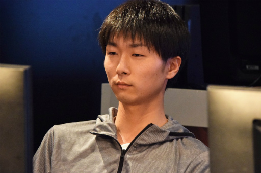 画像ギャラリー No.016のサムネイル画像 / 「鉄拳7」日本一を決める公式大会に向けた戦いが早くもスタート。最初に決勝大会行きの切符を手にしたのはバッツ選手