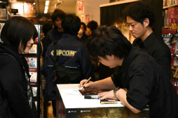 ���������꡼ No.002�Υ���ͥ������ / ��ë�˥���å����٥��������롣¿���Υե��������ä��֥Х����ϥ�����7���쥸�ǥ�� �����ӥ��ȯ�䵭ǰ���٥�Ȥ��ݡ���