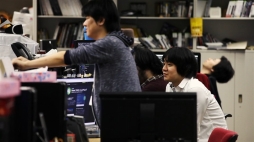 ���������꡼ No.003�Υ���ͥ������ / �֥Х����ϥ�����7�פΥᥤ���󥰱�����1�ơ�The Beginning Hours�פ�����