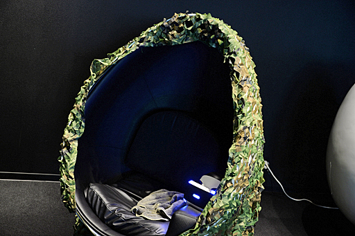 画像ギャラリー No.003のサムネイル画像 / 「バイオハザード7」と「コニカミノルタ VirtuaLink in DiverCity Tokyo Plaza」のコラボを記念したイベントをレポート。タレントのてんちむさんが登場したほか,開発スタッフのトークも