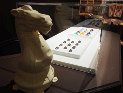 ꡼ No.003 | ֤Ρץ󥹤ޤâפ֥ɡQ-pot.פȥܡSweets Vampireɤơޤˤܥƥ̿ǾҲ