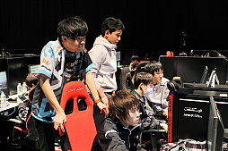 画像ギャラリー No.012のサムネイル画像 / 「PUBG JAPAN SERIES Season1 Grade1」,後半戦となるPhase2が開幕。SunSister Suicider'sが首位に立ち,V3 FOXが追い上げるDay4レポート