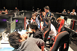 画像ギャラリー No.015のサムネイル画像 / 「PUBG JAPAN SERIES Season1 Grade1」,後半戦となるPhase2が開幕。SunSister Suicider'sが首位に立ち,V3 FOXが追い上げるDay4レポート