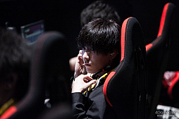 ꡼ No.002 | PUBG JAPAN SERIES Season2סGrade1ȾǽȤʤDay3ݡȡPhase1V3 FOX