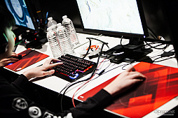 ꡼ No.027Υͥ / PUBG JAPAN SERIESSeason2 Grade1 Day6ݡȡBLUE BEESɥԤΥåȤ򾡤