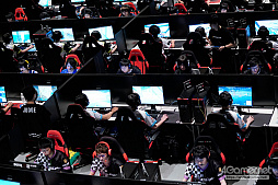 ꡼ No.027 | PUBG JAPAN SERIESSeason3 Grade1γDay1ݡȡɥ󾡤Lag GamingDay1DGW2Ϣɥ2̤