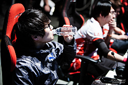 ꡼ No.020 | 2ϢɥV3 FOX̥ȡPUBG JAPAN SERIESSeason4 Grade1 Day1ݡ