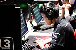 ꡼ No.024 | 2ϢɥV3 FOX̥ȡPUBG JAPAN SERIESSeason4 Grade1 Day1ݡ