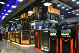 ꡼ No.007 | PUBGפΥNo.1륢ޥ奢LoC IVפݡȡȤʤäKAOMOJIפγ䤤