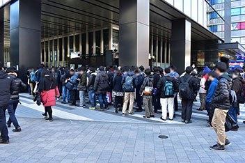 画像ギャラリー No.013のサムネイル画像 / 「To LOVEる-とらぶる- ダークネス」と「オルタナティブガールズ」がコラボ。声優陣出演コーナーも盛り上がったファンイベントの模様をレポート