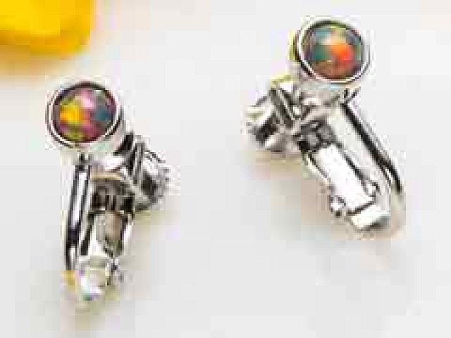 囚われのパルマ　アオイ　ピアス 囚われのパルマ』夕日色のピアスとイヤリング、シーハイブ手錠を