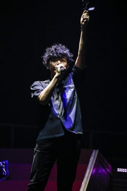 画像ギャラリー No.018のサムネイル画像 / 4グループ全14人が集結! 「B-PROJECT〜絶頂*エモーション〜」スペシャルライブイベント「SPARKLE*PARTY」の熱いステージをレポート