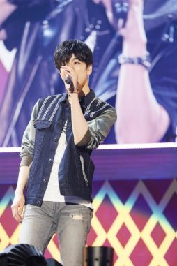 画像ギャラリー No.035のサムネイル画像 / 4グループ全14人が集結! 「B-PROJECT〜絶頂*エモーション〜」スペシャルライブイベント「SPARKLE*PARTY」の熱いステージをレポート