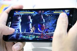 ꡼ No.014 | TGS 2016ϡBLAZBLUEפ򥹥ޥۤǼڤ˥ץ쥤TGS 2016ǡ꡼ǿBLAZBLUE REVOLUTION REBURNINGפץ쥤Ƥ