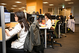 ꡼ No.029Υͥ / CARAVAN STORIESפθϰʸ򤸤ѡɡΥΨ㤤AimingѥؤäʹƤ