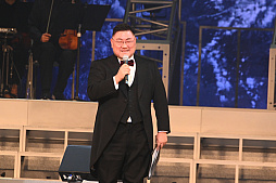 ꡼ No.042Υͥ / NieR:Automata FAN FESTIVAL 12022 쥿ǯ֥פݡȡ꡼ʤСϯɷबϪܤ