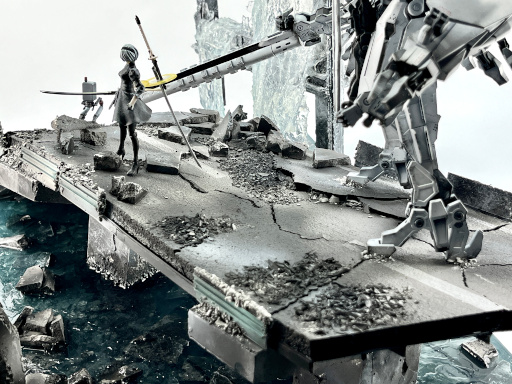 画像集 No.001のサムネイル画像 / 「NieR:Automata」の水没都市ジオラマ制作工程を紹介。「本日開店！スクエニ模型店」の最新回が公開に