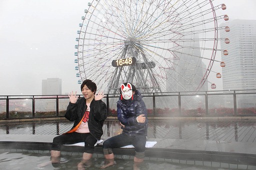 画像ギャラリー No.005のサムネイル画像 / 「BLUE REFLECTION 幻に舞う少女の剣」と「蒼き革命のヴァルキュリア」のコラボが実現。岸田メル氏と清原 紘氏が湯船で熱い思いを語り合った