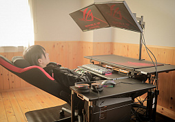 画像ギャラリー No.011のサムネイル画像 / Bauhutte,「着る毛布」のゲーマー向けモデル発売