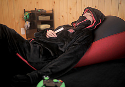 画像ギャラリー No.014のサムネイル画像 / Bauhutte,「着る毛布」のゲーマー向けモデル発売