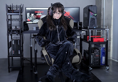 画像ギャラリー No.006のサムネイル画像 / ゲーマー向けの“着る”毛布「ダメ着4G」2020年モデルが11月発売決定