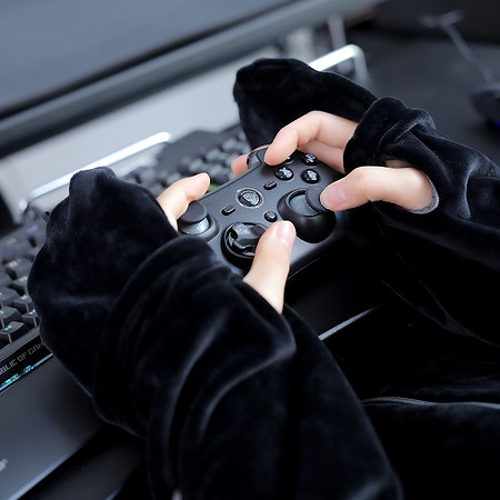 画像ギャラリー No.009のサムネイル画像 / ゲーマー向けの“着る”毛布「ダメ着4G」2020年モデルが11月発売決定