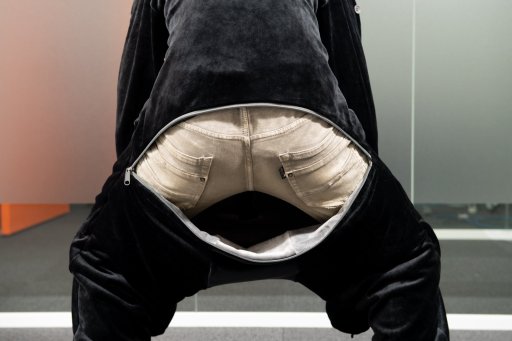 画像ギャラリー No.021のサムネイル画像 / Bauhutteのゲーマー向け“着る毛布”「ダメ着4G」に4Gamerコラボモデルが登場。その使用感をばっちり紹介