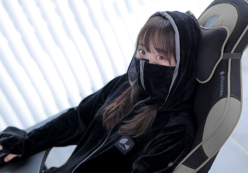 ���������꡼ No.001�Υ���ͥ������ / Bauhutte����ǯ�⥲���ޡ�����������֥ۡ�����פ�����򳫻�