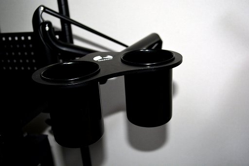 画像ギャラリー No.003のサムネイル画像 / 編集部員の買い物を好きに紹介する不定期連載「買い物Surfer」が復活。1万8000円のドリンクホルダーで給水してみる(「買い物Surfer」第6回)