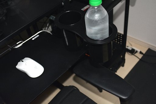 画像ギャラリー No.005のサムネイル画像 / 編集部員の買い物を好きに紹介する不定期連載「買い物Surfer」が復活。1万8000円のドリンクホルダーで給水してみる(「買い物Surfer」第6回)