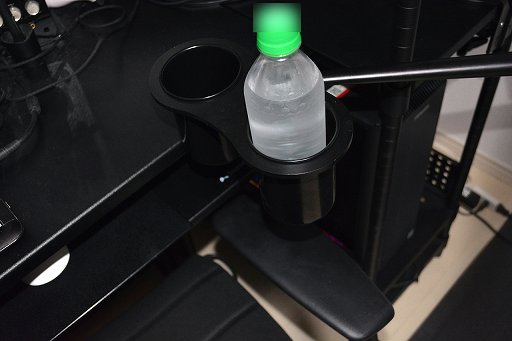 画像ギャラリー No.006のサムネイル画像 / 編集部員の買い物を好きに紹介する不定期連載「買い物Surfer」が復活。1万8000円のドリンクホルダーで給水してみる(「買い物Surfer」第6回)