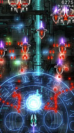 画像ギャラリー No.013のサムネイル画像 / 攻略のカギはスキルの使い方にあり。iOS向け弾幕STG「Phoenix II」を紹介する「(ほぼ)日刊スマホゲーム通信」第1216回