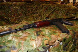 画像ギャラリー No.007のサムネイル画像 / 応募者が全員参加できる新作FPS「BLACK SQUAD」のCBT募集は10月12日にスタート。最強広報チームも決定したプレスカンファレンスをレポート