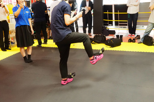 画像ギャラリー No.014のサムネイル画像 / カプコンのアミューズメント施設向けVRゲーム「特撮体感VR 大怪獣カプドン」を先行体験。最新テクノロジーによる究極の怪獣ごっこが楽しめる