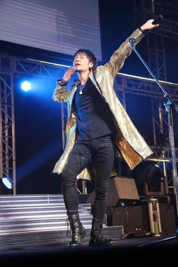 画像ギャラリー No.027のサムネイル画像 / 「金色のコルダ」シリーズ初のライブイベントは大盛況!! 「ネオロマンス♥ライヴ コルダ☆SONGS」レポート