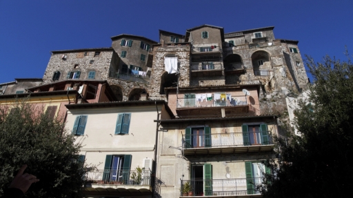 画像ギャラリー No.023のサムネイル画像 / 「デイメア: 1998」誕生の地は,イタリアのとある小さな村。開発会社やゲームのイメージ元となった土地を巡ったオレヴァノ・ロマーノ紀行をお届け